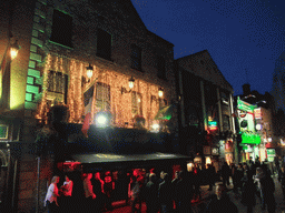 Restaurants and bars in the Temple Bar street, by night