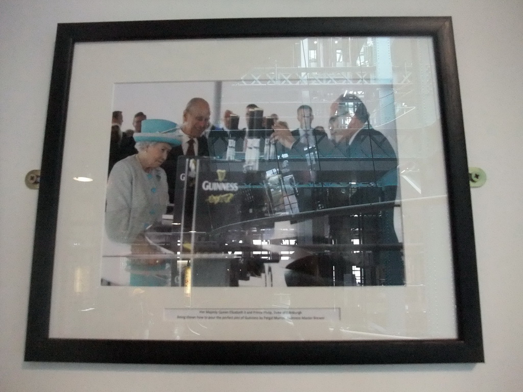 Photograph of a visit of Queen Elisabeth II, at the third floor of the Guinness Storehouse