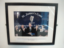 Photograph of a visit of Bill and Hillary Clinton, at the third floor of the Guinness Storehouse