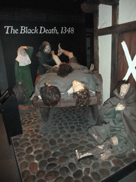 Wax statues dying from the black death, in Dublinia