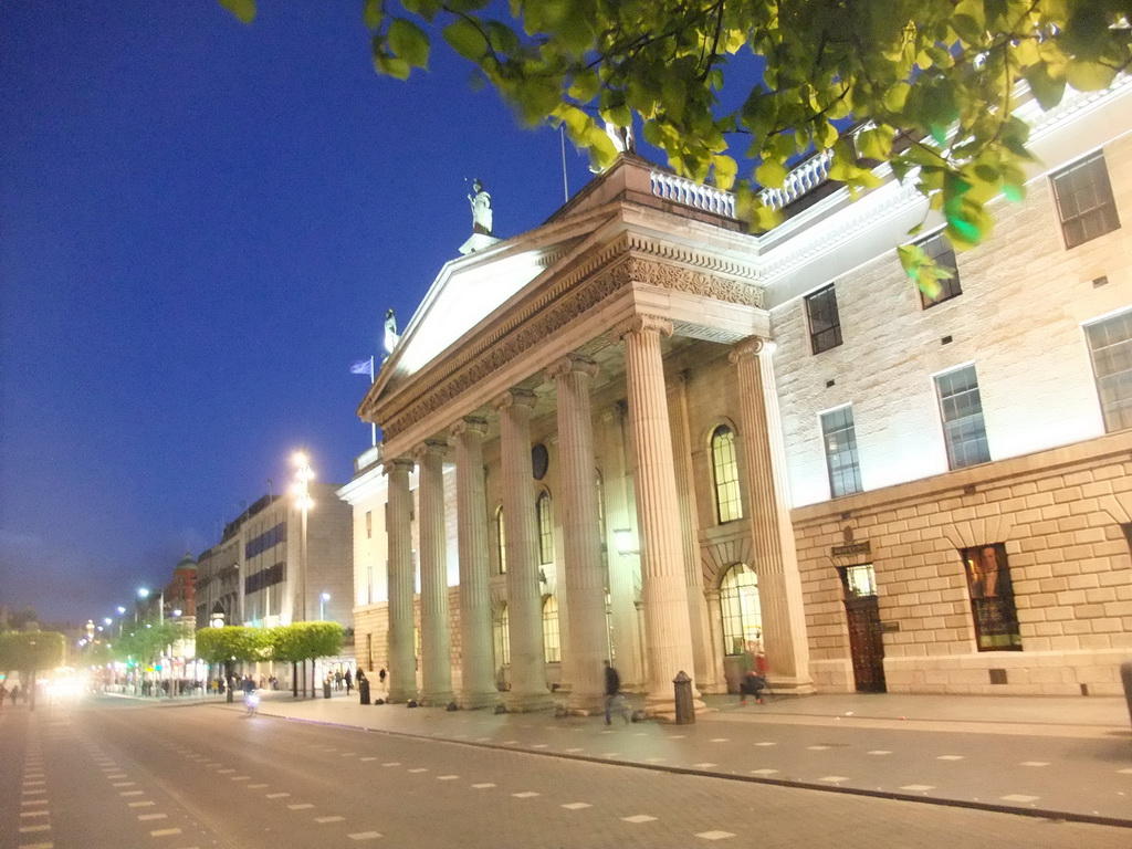 Front of the General Post Office at O`Connell Street, by night