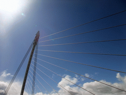 Top part of the Samuel Beckett Bridge