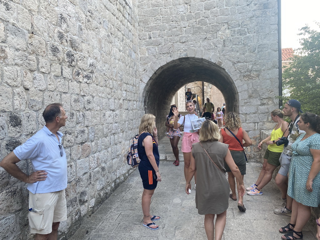 Game of Thrones tour group in front of the entrance to the Ethnografic Museum Rupe at the Ulica od orte street