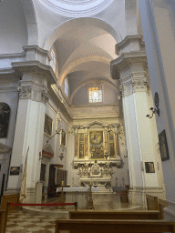 Nave, apse and altar of the Dubrovnik Cathedral