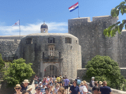 The Ulica Vrata od Pila street and the Pile Gate at the western city walls