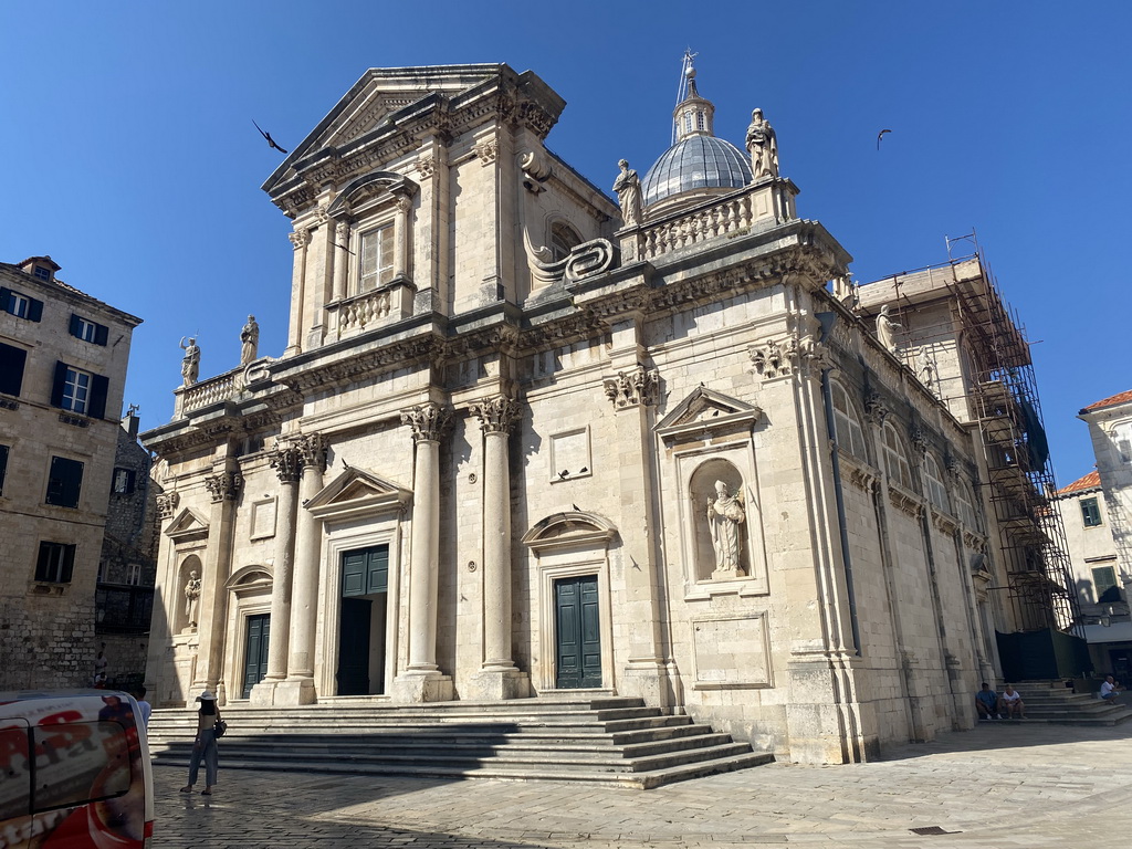 Front of the Dubrovnik Cathedral at the Poljana Marina Drica street