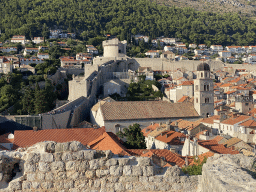 The Old Town with the western, northwestern and northern city walls, the Pile Gate, the Tvrdava Minceta fortress and the Franciscan Church, viewed from the top of the southwestern city walls
