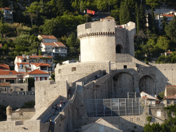 The northwestern city walls and the Tvrdava Minceta fortress, viewed from the top of the southwestern city walls