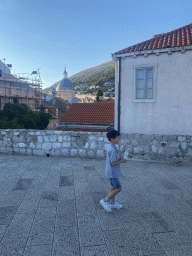 Max on top of the Kula sv. Stjepan fortress, with a view on the Dubrovnik Cathedral