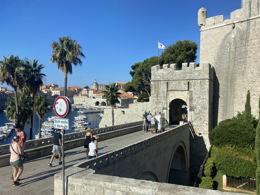 The Ploce Gate, the Revelin Fortress, the Old Port and the Dubrovnik Cathedral, viewed from the tour bus to Perast on the Ulica Iza Grada street