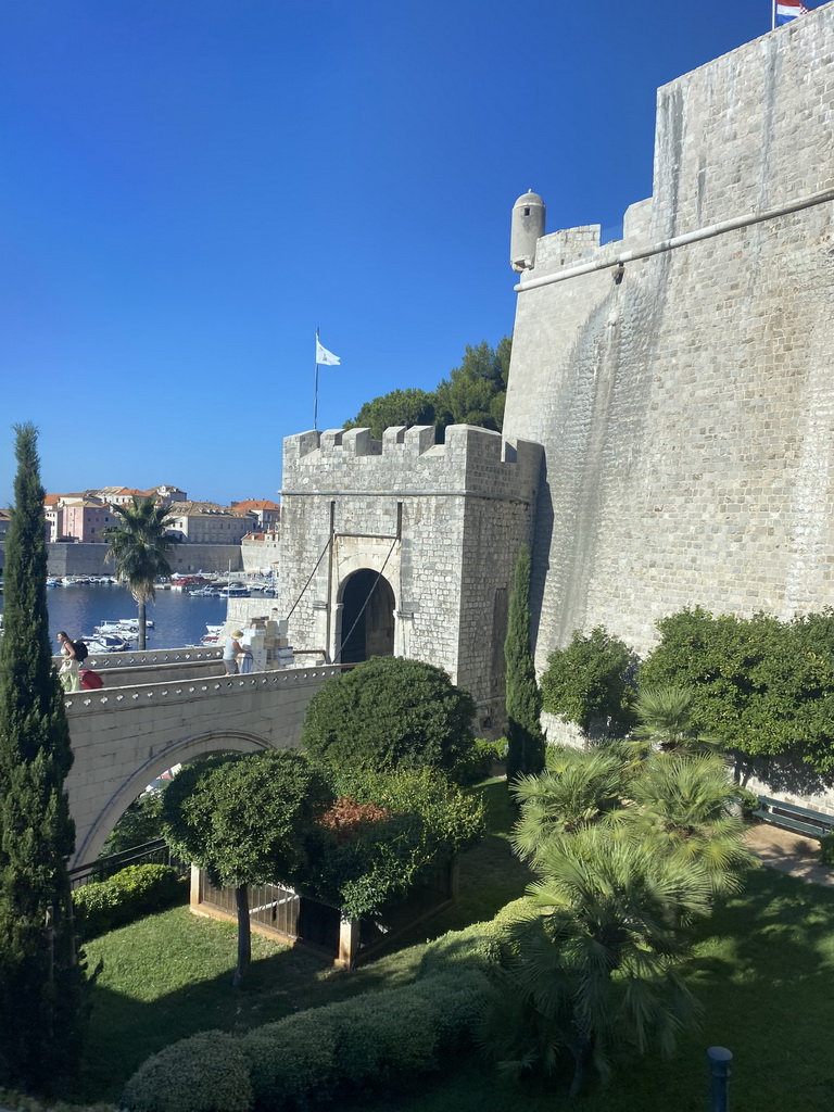 The Ploce Gate, the Revelin Fortress and the Old Port, viewed from the tour bus to Perast on the Ulica Iza Grada street