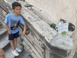 Max with the `Johny the Boss` cat at the Jesuit Stairs