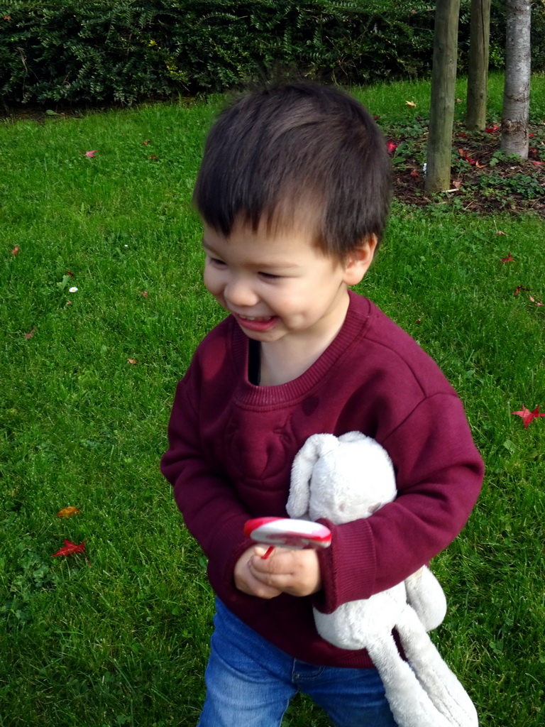 Max with a lolly at the Rue des Récollets street