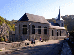 The Rue Fond de Vedeur street and the Église Saint-Nicolas church