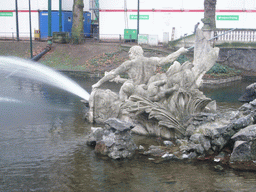 Fountain at the crossing of the Schadowstraße street and the Königsallee street