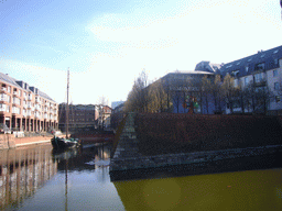 The inner harbour in front of the Filmmuseum Düsseldorf