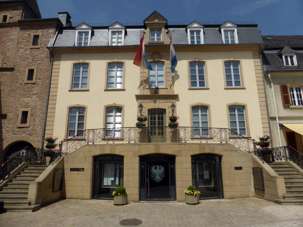 Front of the City Hall at the northeast side of the Place du Marché square