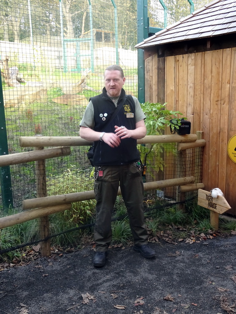 Zookeeper at the Tiger Tracks enclosure at the Edinburgh Zoo