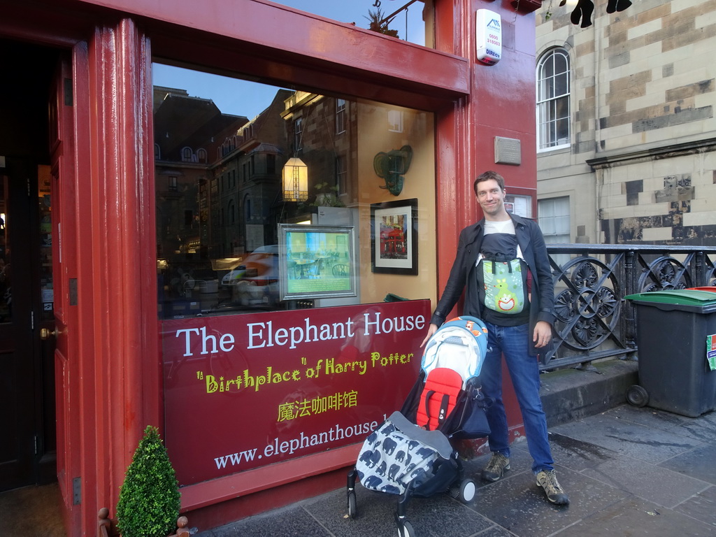 Tim and Max in front of the Elephant House at George IV Bridge