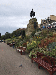 Miaomiao and Max with the Royal Scots Greys Memorial at the Princes Street Gardens