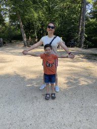 Miaomiao and Max at the Loenen Waterfall at Loenen