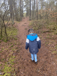 Max on a path at the forest at the Landgoed Boshul estate