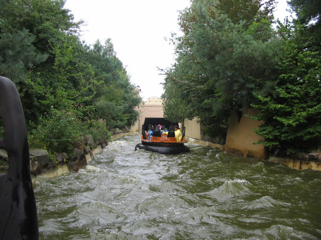 Boats at the Piraña attraction at the Anderrijk kingdom