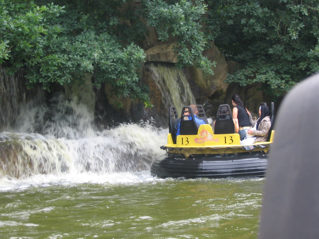 Boat at the Piraña attraction at the Anderrijk kingdom