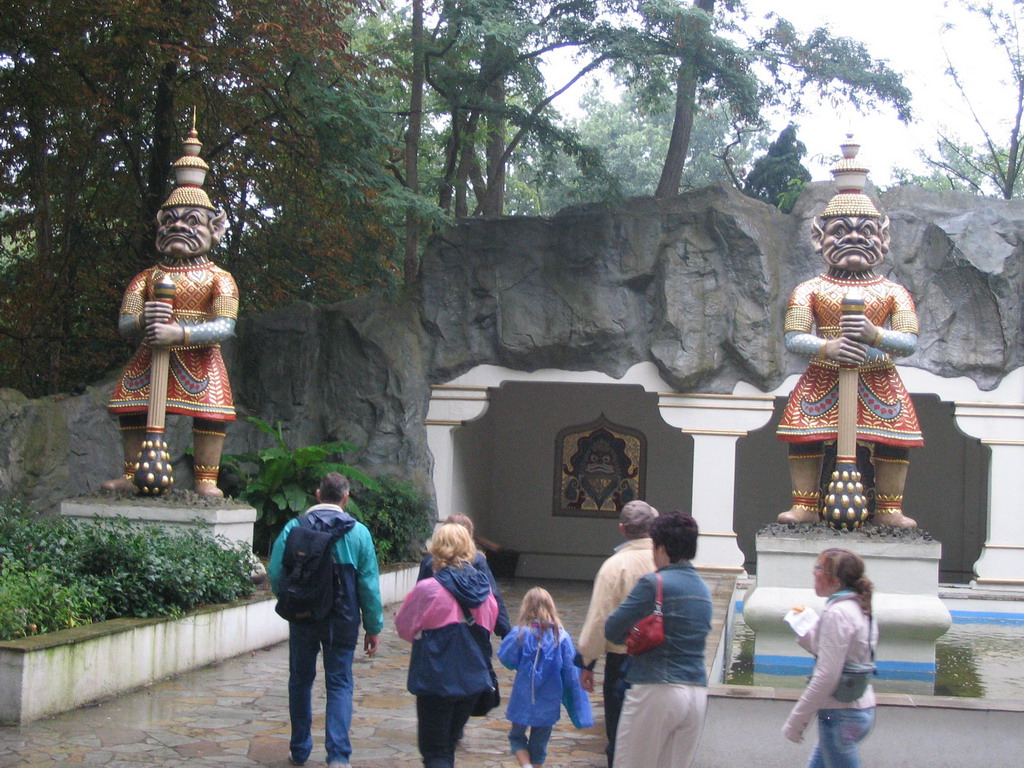 Statues at the entrance to the Indian Water Lilies attraction at the Fairytale Forest at the Marerijk kingdom