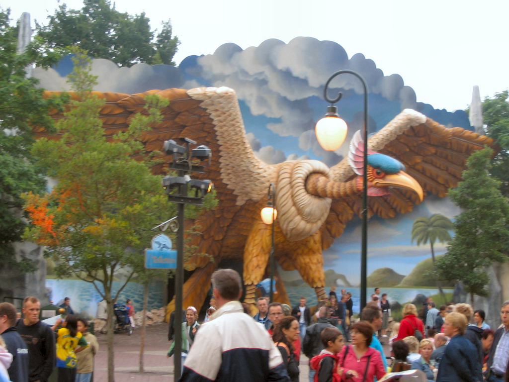 Front of the Vogel Rok attraction at the Carnaval Festival Square at the Reizenrijk kingdom