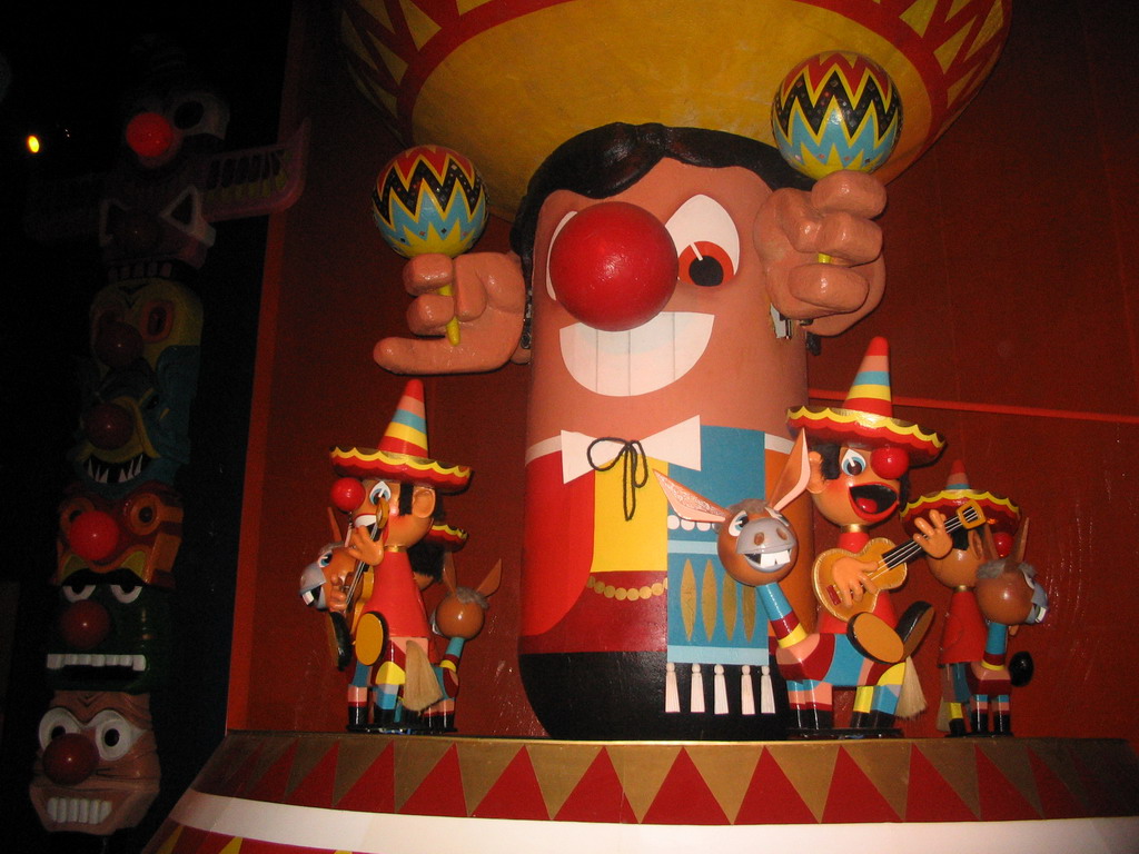 Mexican scene at the Carnaval Festival attraction at the Reizenrijk kingdom