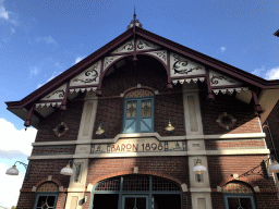 Facade of the Baron 1898 attraction at the Ruigrijk kingdom