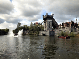 The Vliegende Hollander and Baron 1898 attractions at the Ruigrijk kingdom