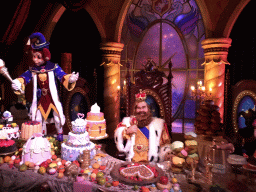 Jester Pardoes and King Pardulfus at the Royal Hall in the Symbolica attraction at the Fantasierijk kingdom