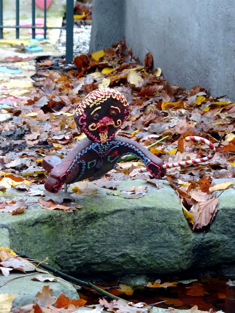 Gingerbread Man in front of the Hansel and Gretel attraction at the Fairytale Forest at the Marerijk kingdom, during the Winter Efteling