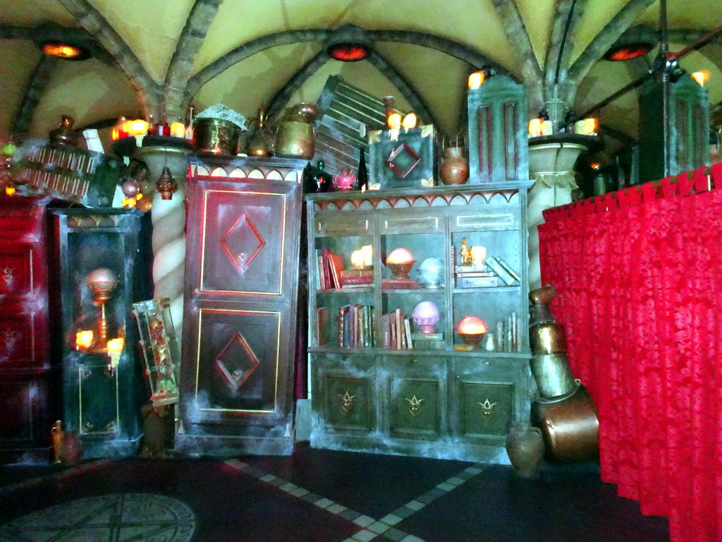 The Hidden Fantasy Depot in the Symbolica attraction at the Fantasierijk kingdom, during the Winter Efteling