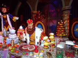 Jester Pardoes and King Pardulfus at the Royal Hall in the Symbolica attraction at the Fantasierijk kingdom, during the Winter Efteling