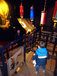 Max at the entry hall to the Carnaval Festival attraction at the Reizenrijk kingdom, during the Winter Efteling