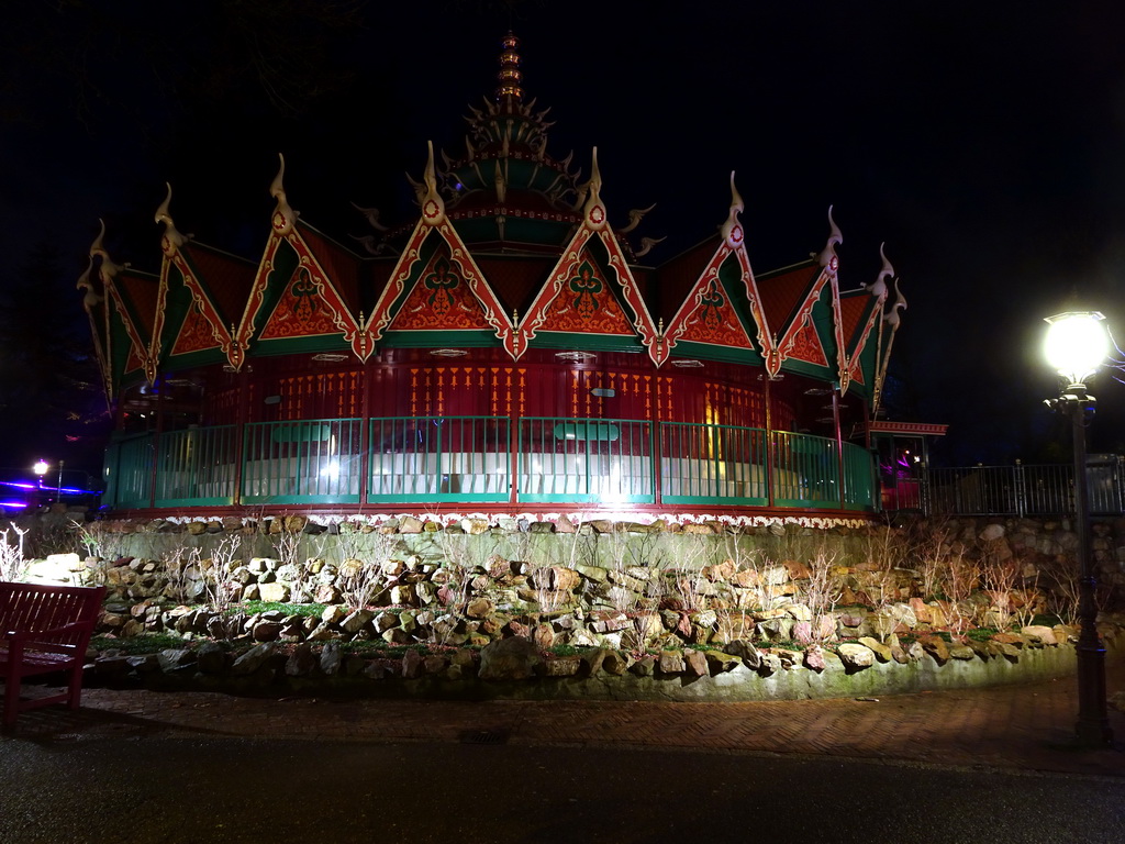 The Pagoda attraction at the Reizenrijk kingdom, during the Winter Efteling, by night