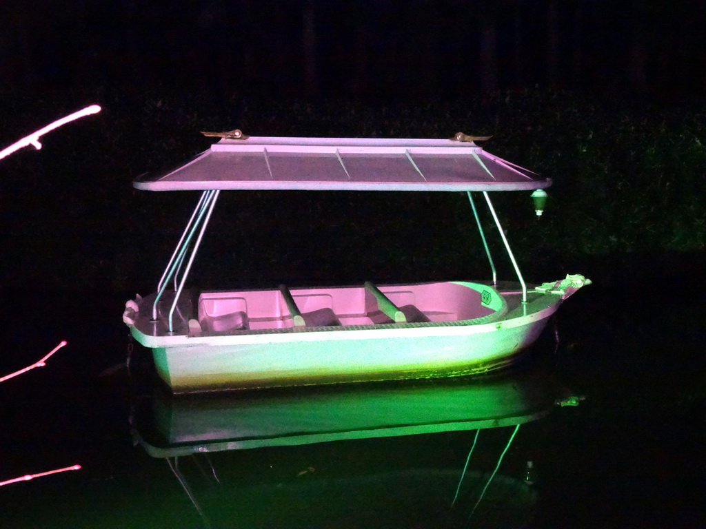 Boat at the Gondoletta lake at the Reizenrijk kingdom, during the Winter Efteling, by night