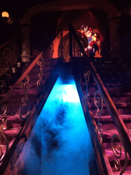 The jester Pardoes and the opening staircase in the Lobby of the Symbolica attraction at the Fantasierijk kingdom