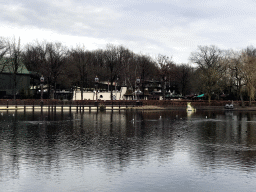 The Aquanura lake at the Fantasierijk kingdom and the Steenbok restaurant at the Anderrijk kingdom