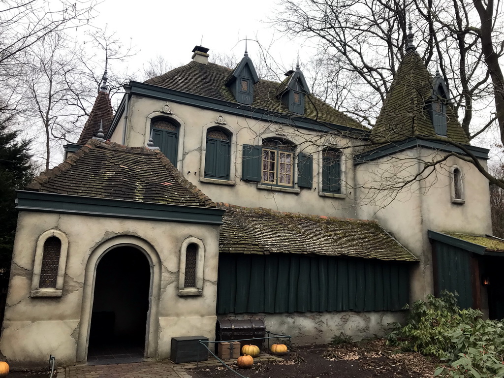 Front of the Cinderella attraction at the Fairytale Forest at the Marerijk kingdom