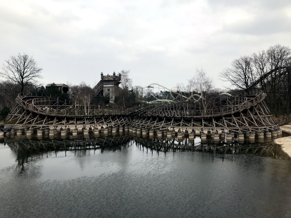 The Joris en de Draak and Vliegende Hollander attractions, and the Python attraction, under renovation, at the Ruigrijk kingdom