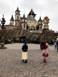 Princess Pardijn in front of the Symbolica attraction at the Fantasierijk kingdom