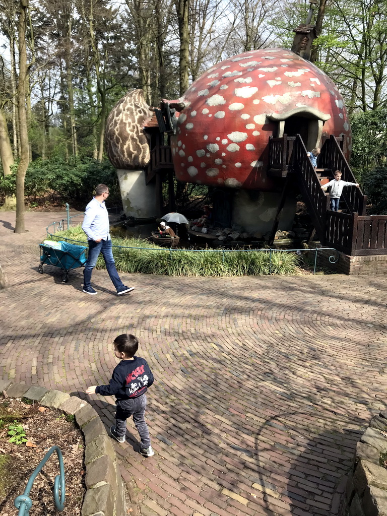 Max at the Gnome Village attraction at the Fairytale Forest at the Marerijk kingdom