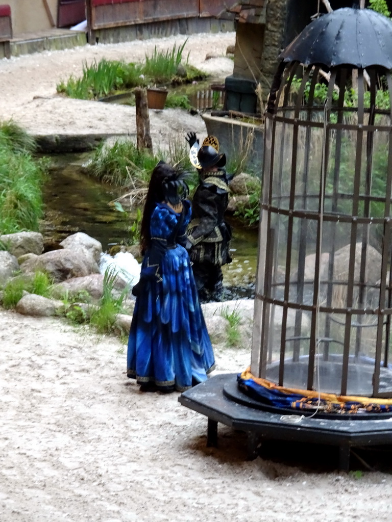 Actors on the stage of the Raveleijn theatre at the Marerijk kingdom, during the Raveleijn Parkshow