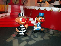 Prisoner and policeman at the French scene at the Carnaval Festival attraction at the Reizenrijk kingdom