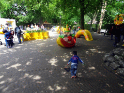 Max at the Kleuterhof playground at the Reizenrijk kingdom