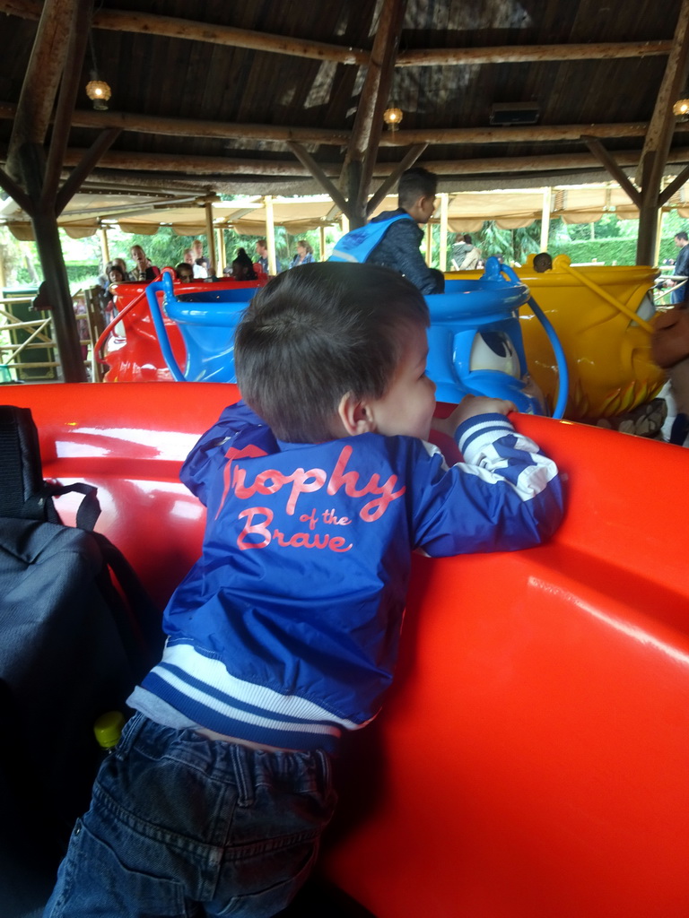 Max at the Monsieur Cannibale attraction at the Reizenrijk kingdom